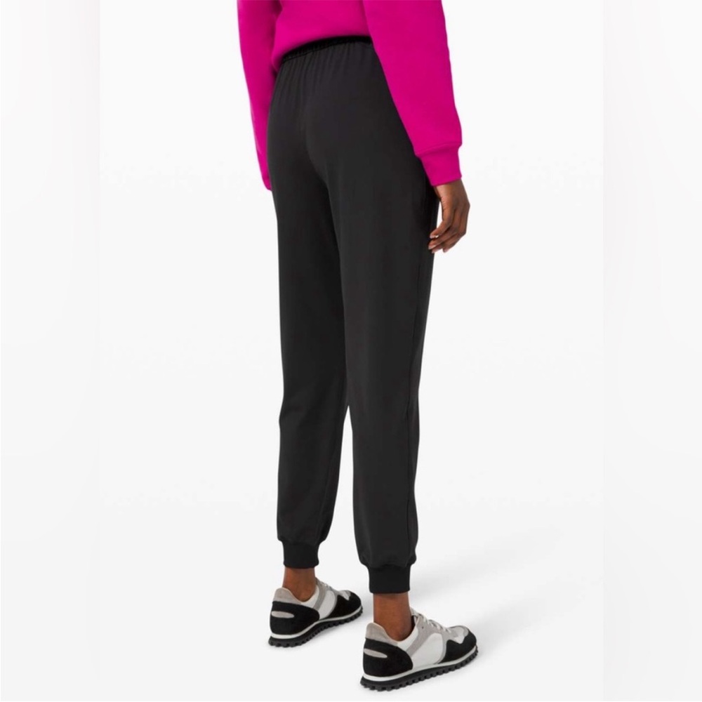 Lululemon keep moving joggers - Picture 2 of 4